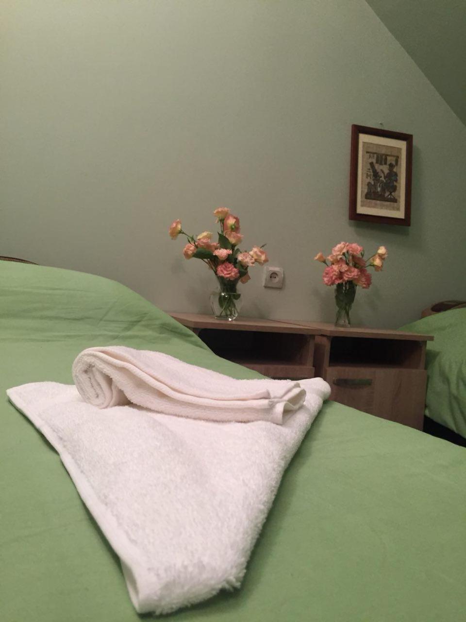 יירבאן Gem Hostel מראה חיצוני תמונה