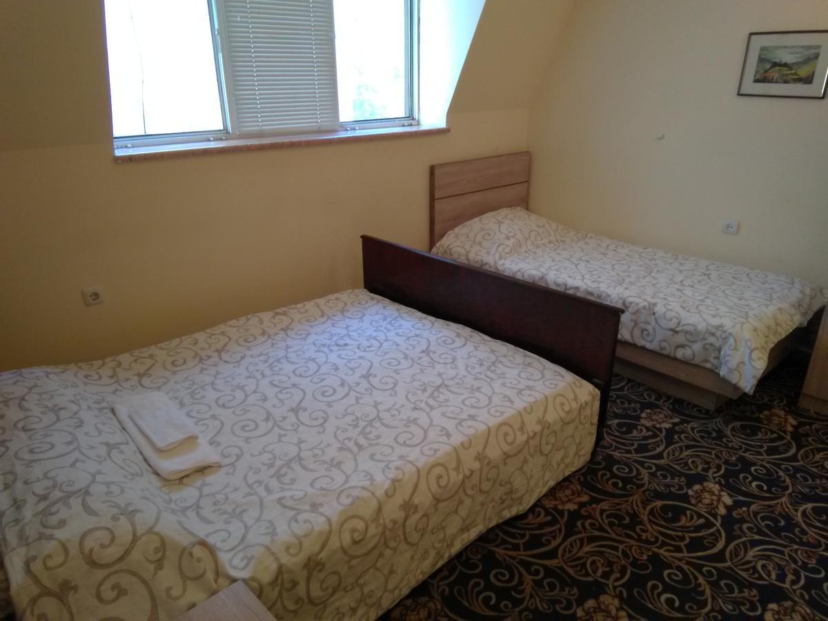יירבאן Gem Hostel מראה חיצוני תמונה